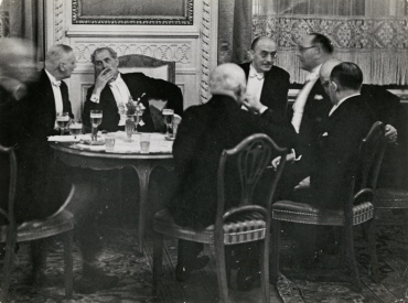 British politicians in Berlin, discussion group of the German-English Society in the Hotel Kaiserhof in Berlin