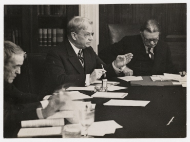 Foreign Relations Committee des US-Senats in Washington D.C., Sitzung über die Berufung von Andrew Mellon an die Londoner Botschaft