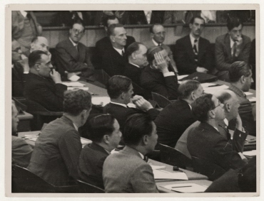 Anthony Eden während einer Sitzung im Völkerbund in Genf