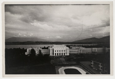 Blick vom Carlton Hotel auf den Völkerbundpalast in Genf