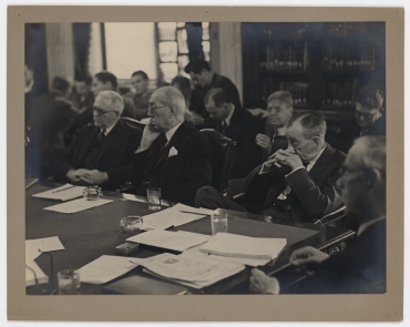 Anhörung zum Hoover-Moratorium zur Klärung der Frage der deutschen Reparationszahlungen und der alliierten Kriegsschulden, Senate Finance Committee, Washington D.C.